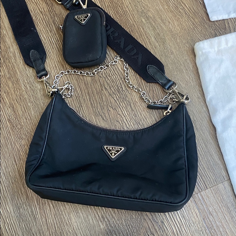 Black Prada Re-Edition 2005 Shoulder Bag - Picture 8 of 16